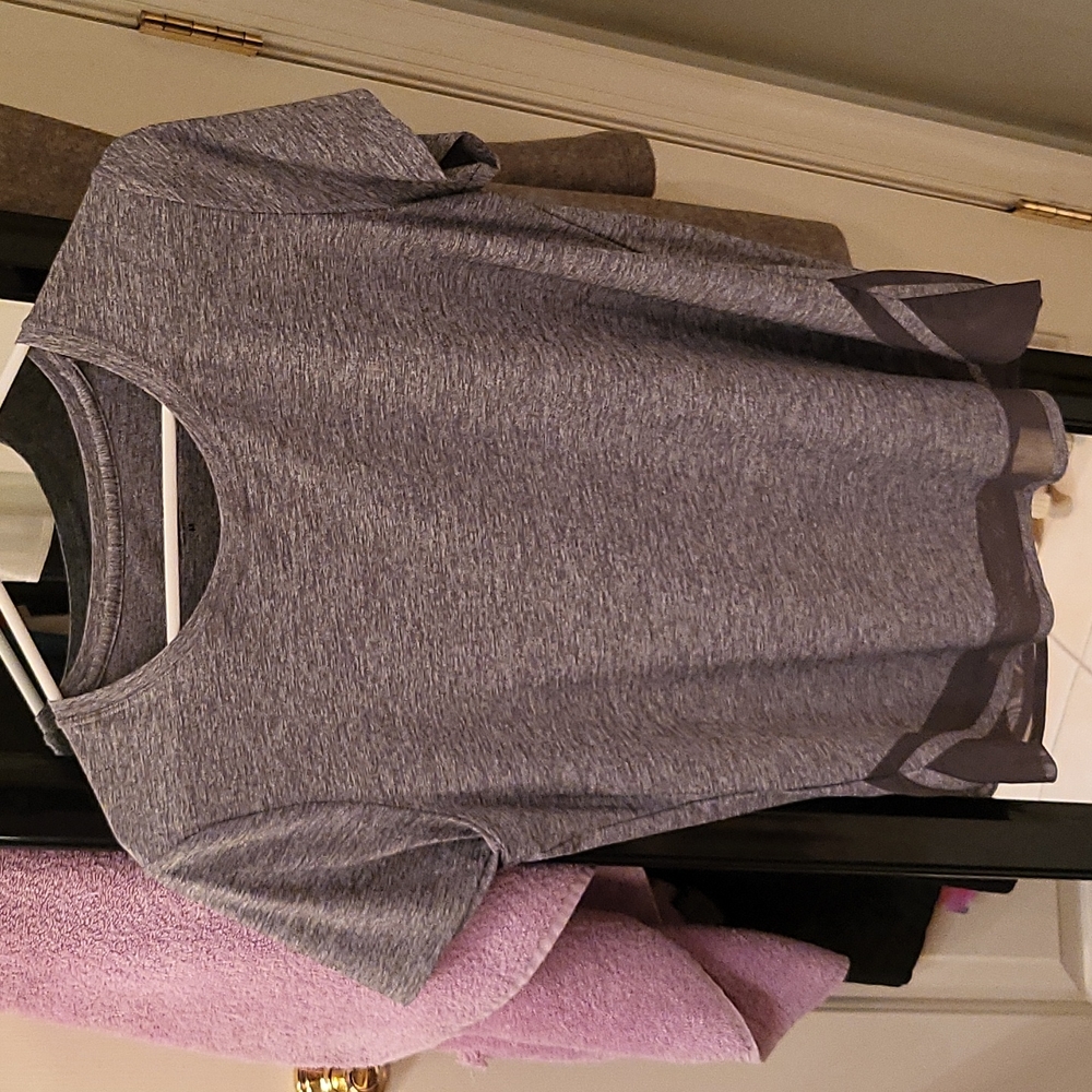 Athleta Medium Grey t-shirt